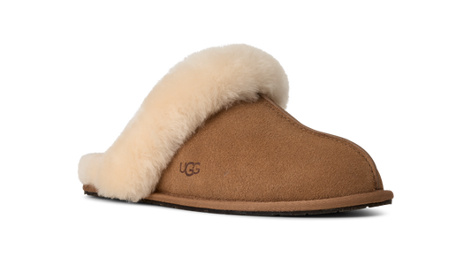 UGG W SCUFFETTE II CHESTNUT