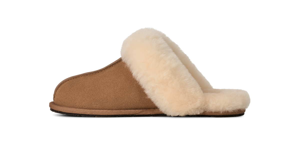 UGG W SCUFFETTE II CHESTNUT