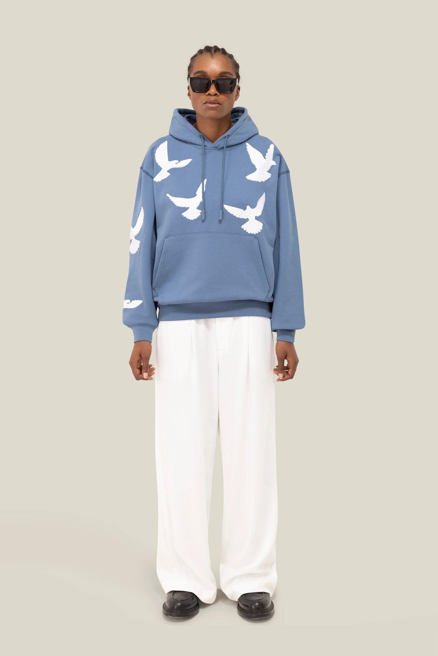 3.Paradis Flying Doves Hooded Sweater