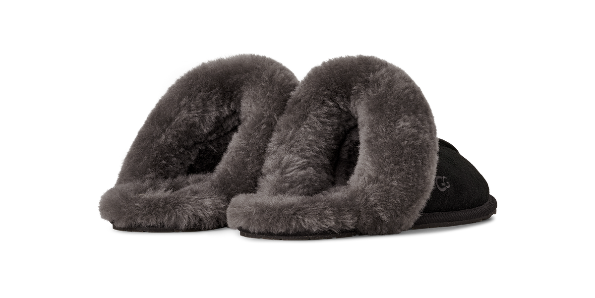UGG W SCUFFETTE II BLACK/GREY
