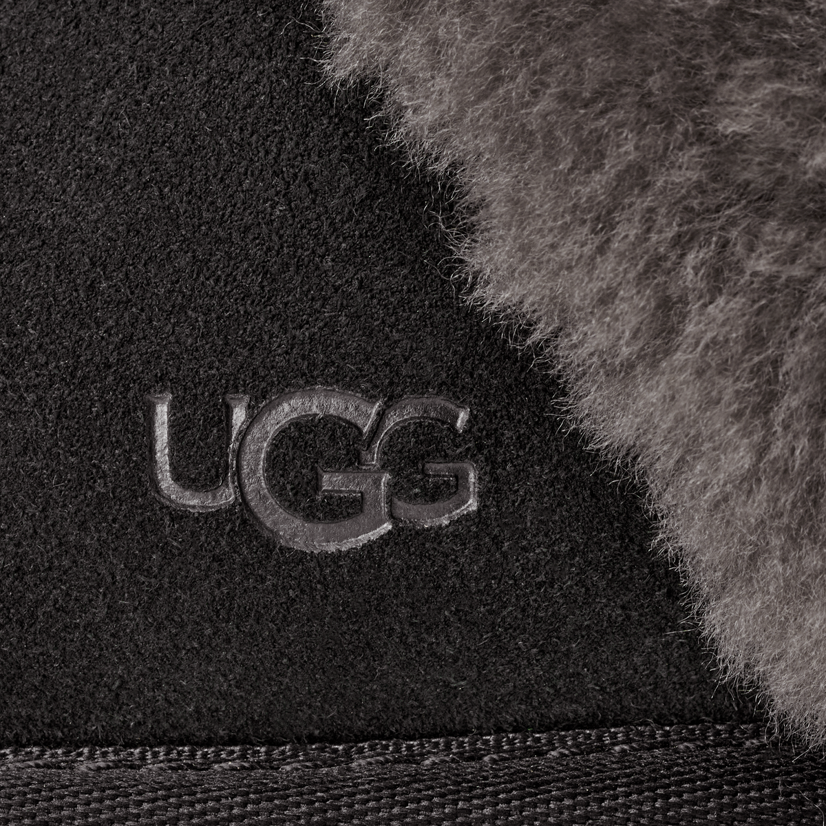 UGG W SCUFFETTE II BLACK/GREY