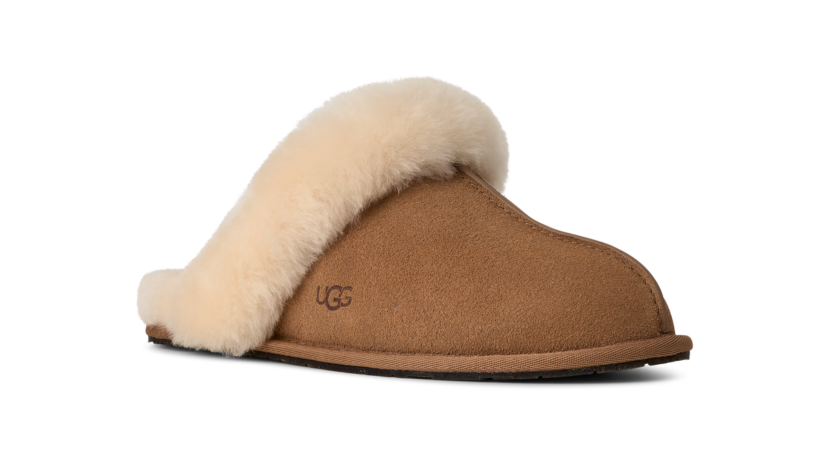 UGG W SCUFFETTE II CHESTNUT