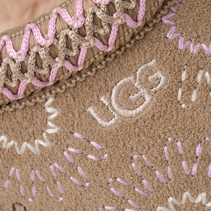 UGG K TAZZ SUN STITCH MUSTARD SEED