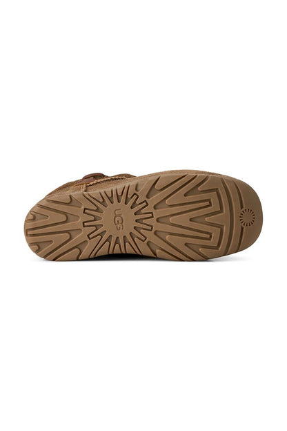 UGG BUCKED BOOT CHESTNUT