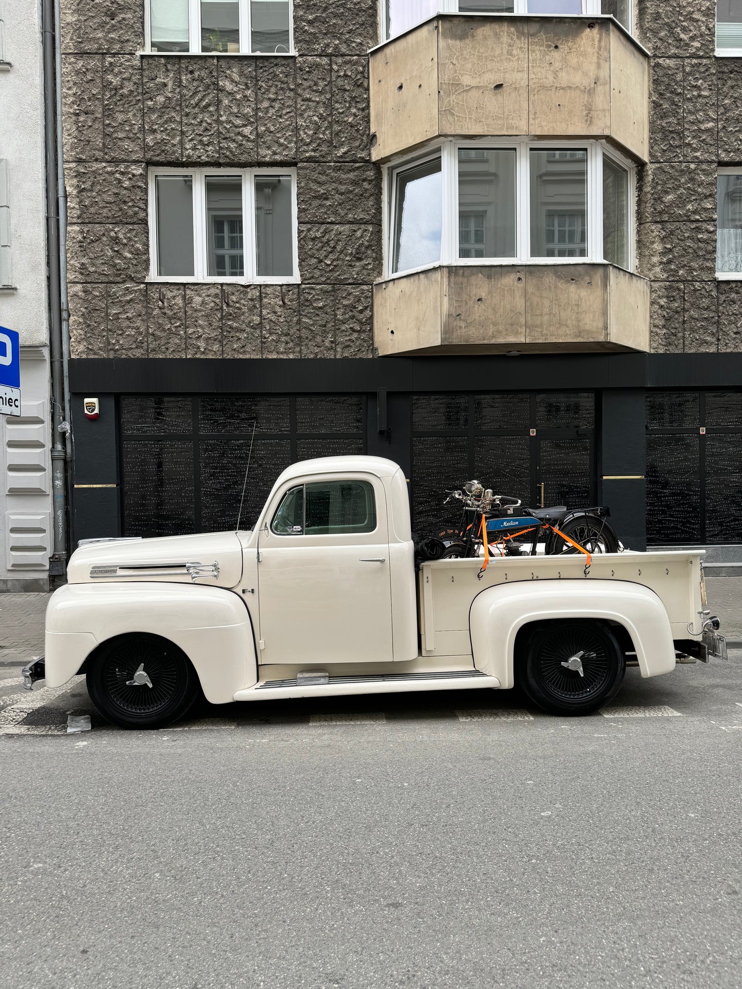 Ford F1 Pickup