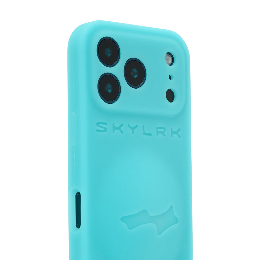 SKYLRK Bump Case Super Blue