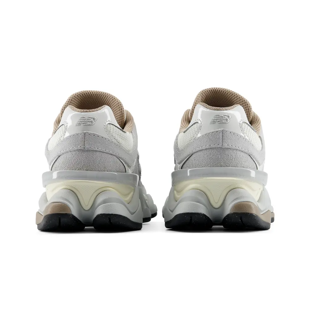 New Balance U906011M