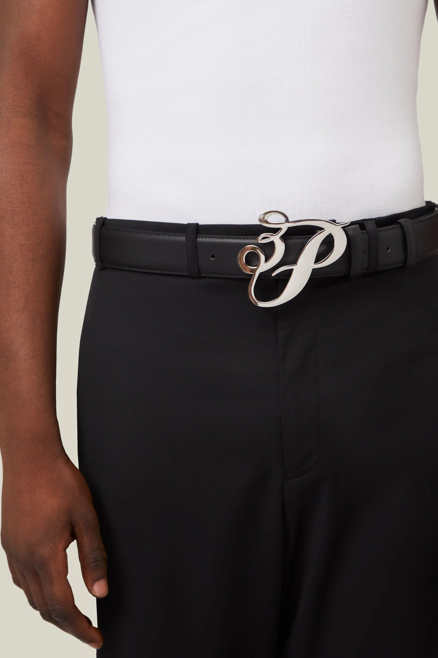 3.Paradis Large Cursive Silver Logo Belt Black