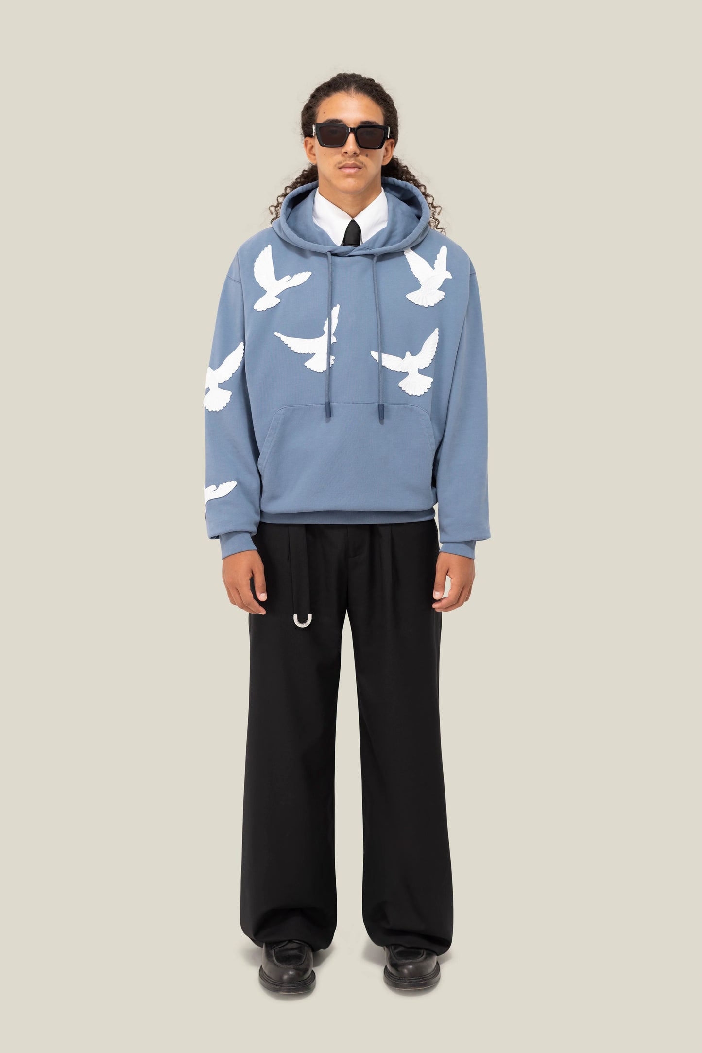 3.Paradis Flying Doves Hooded Sweater