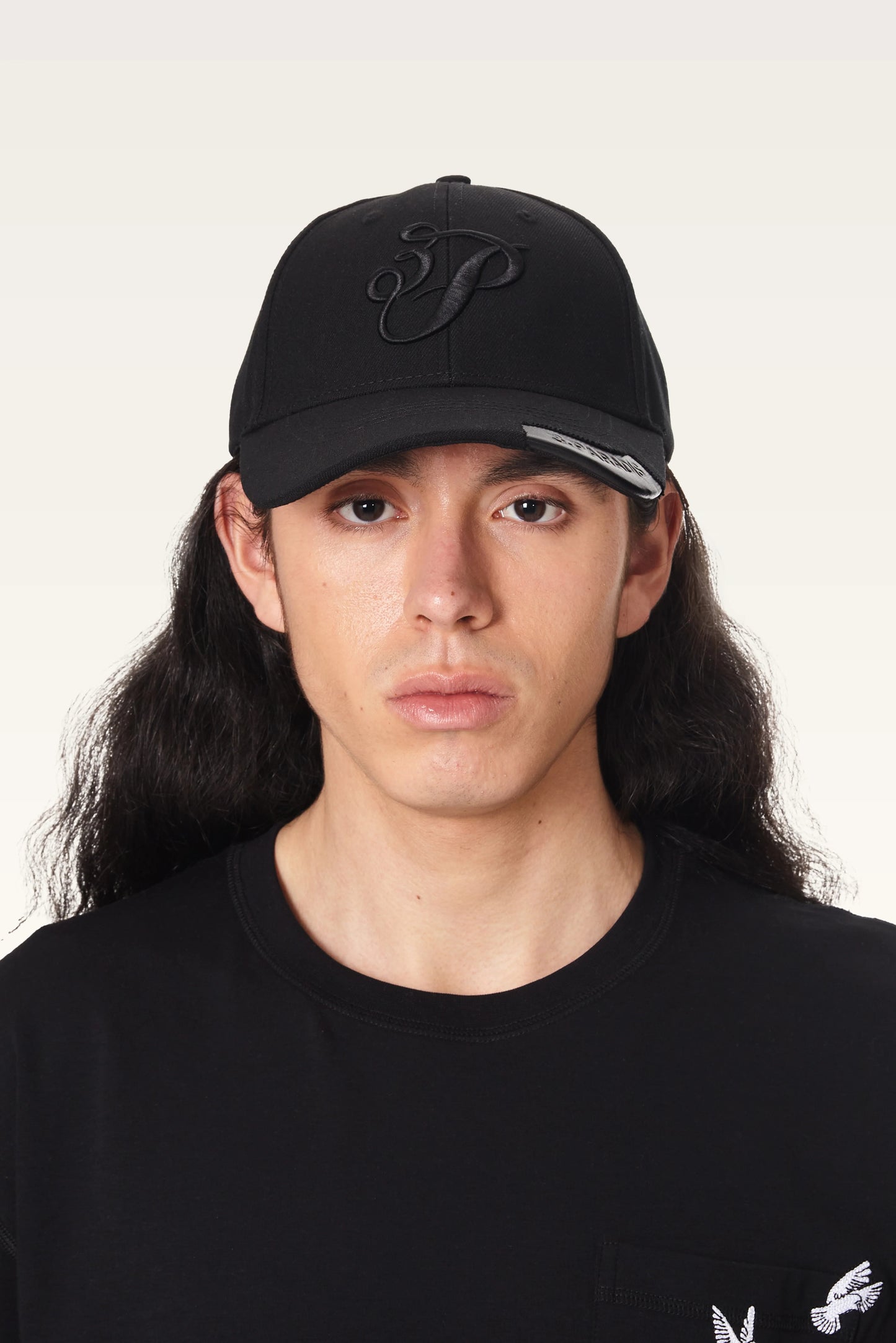 3.Paradis Cursive Logo Cap Black